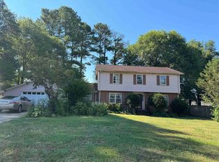106 Forestdale Dr, Boiling Springs, SC 29316