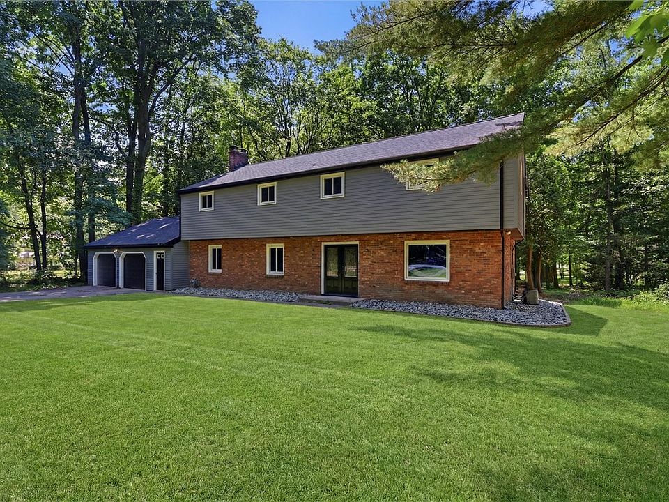 1st image of 208 Lynwood Dr