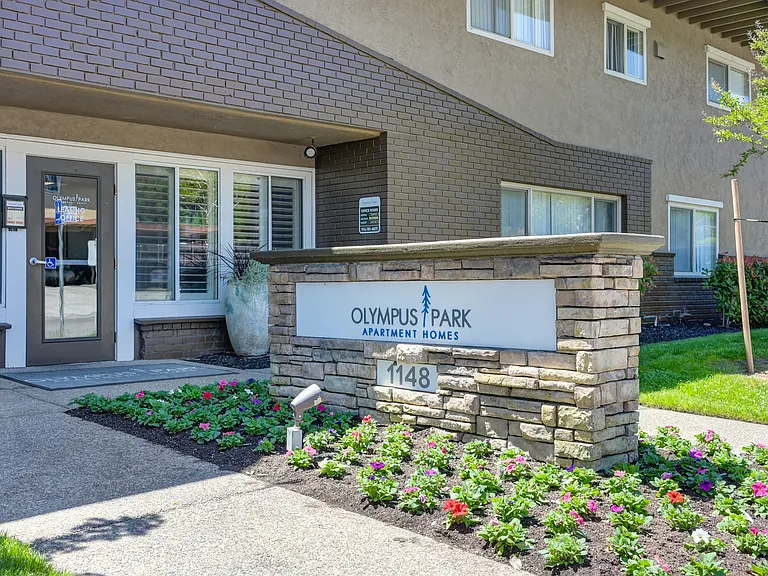 Leasing Office