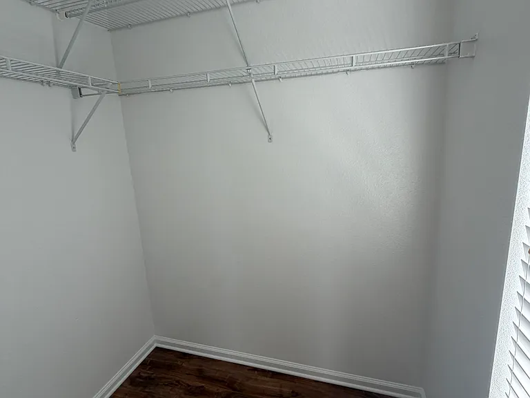 9109 Oak Fern Dr — Photo 3