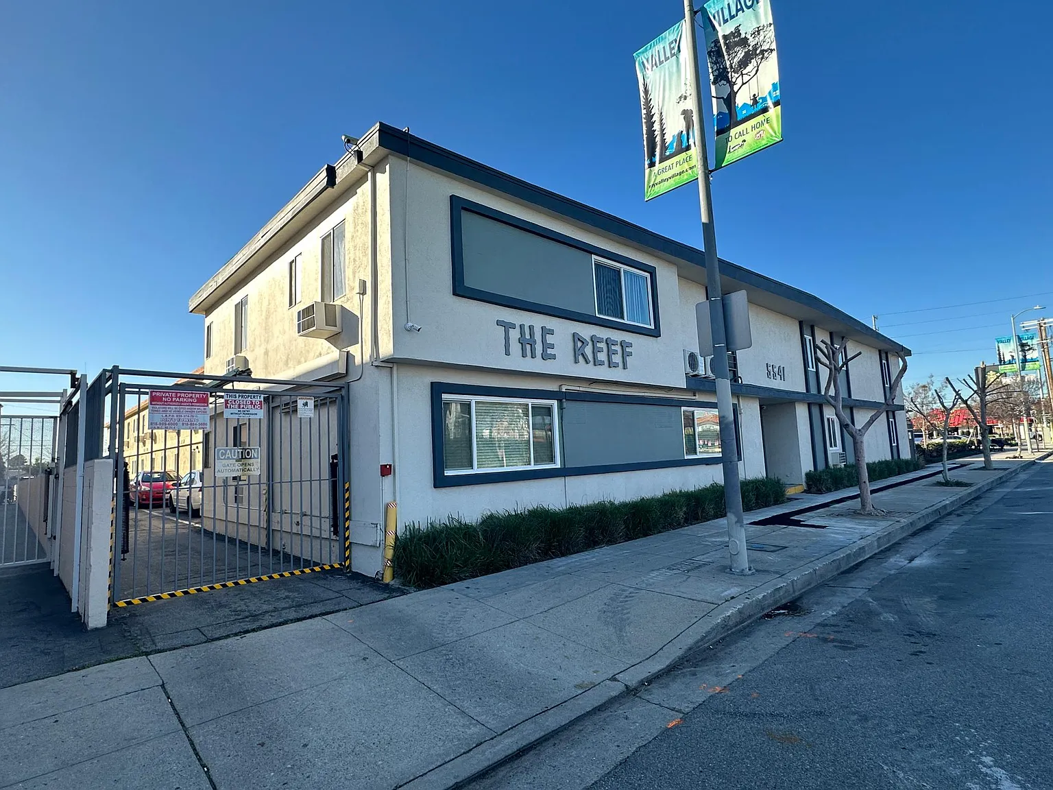The Reef Apartments — Photo 3