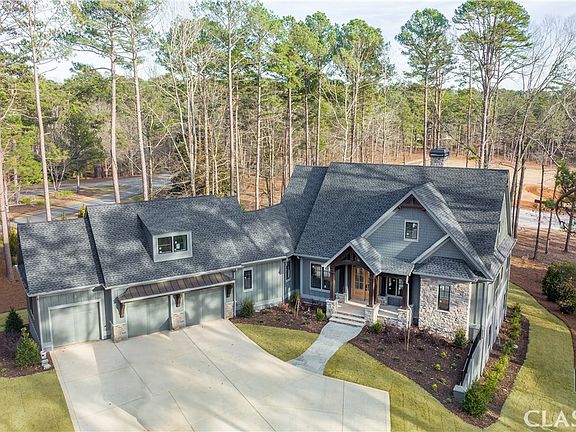 2nd image of 1010 Hixons Bluff