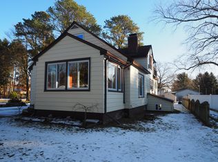 4682 Sunny Ridge St, Norton Shores, MI 49441