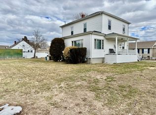 123 Puffer Ave, Swansea, MA 02777