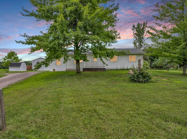 240 Catholic Church Rd, Leslie, MI 49251