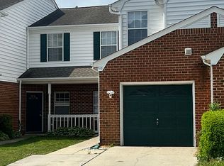 418 Belmont Cir, Yorktown, VA 23693