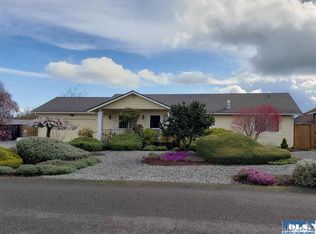 330 Duke Dr, Sequim, WA 98382