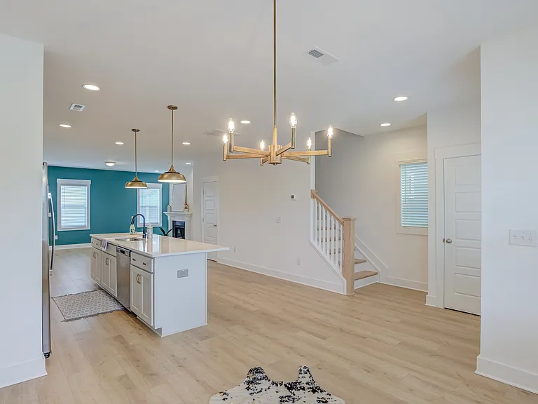 6403 Taylor Rd — Photo 9