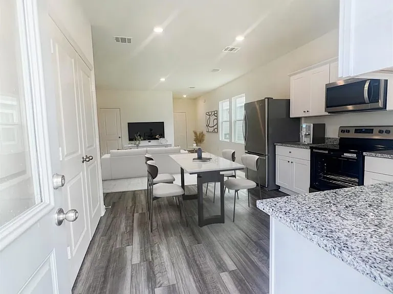 10135 California Lily Ln — Photo 6