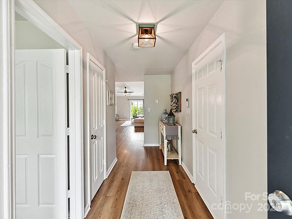 3rd image of 2005 Grimley Ln