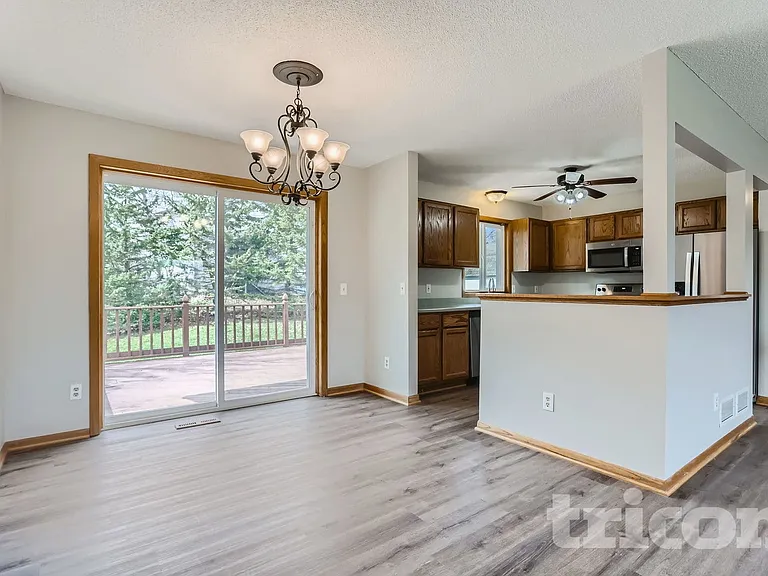7920 Grinnell Way — Photo 12