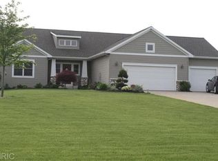 6853 Duncan Shores Ln, Caledonia, MI 49316
