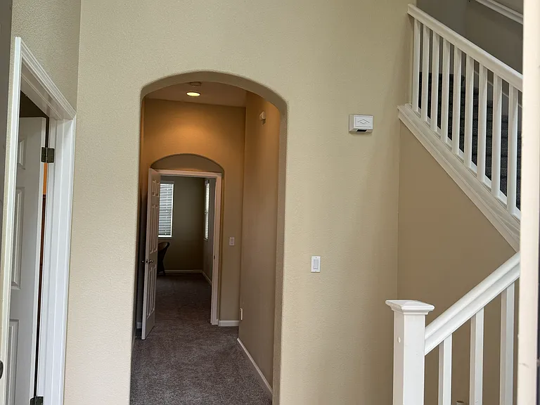 1131 Park Ln — Photo 3