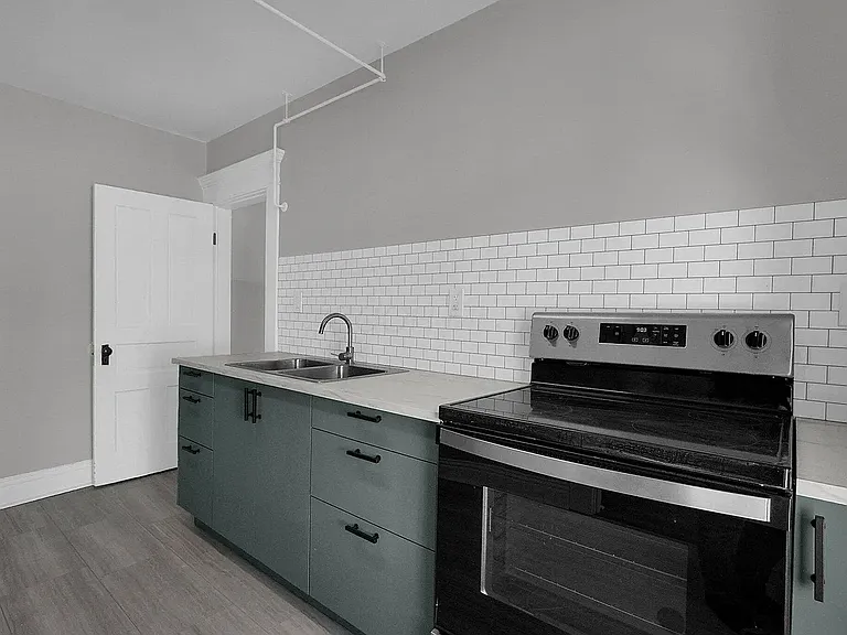 193 Central Ave #3 — Photo 6