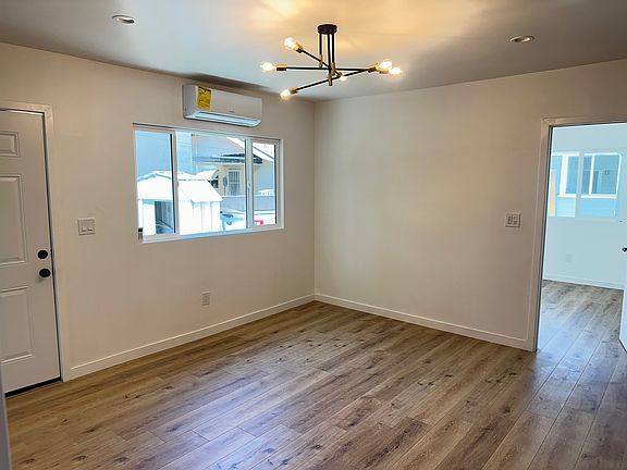 3rd image of 2132 Yosemite Dr
