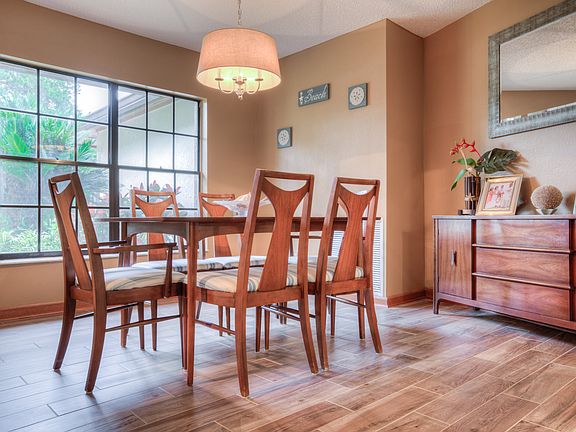 3rd image of 4333 Honey Vista Cir