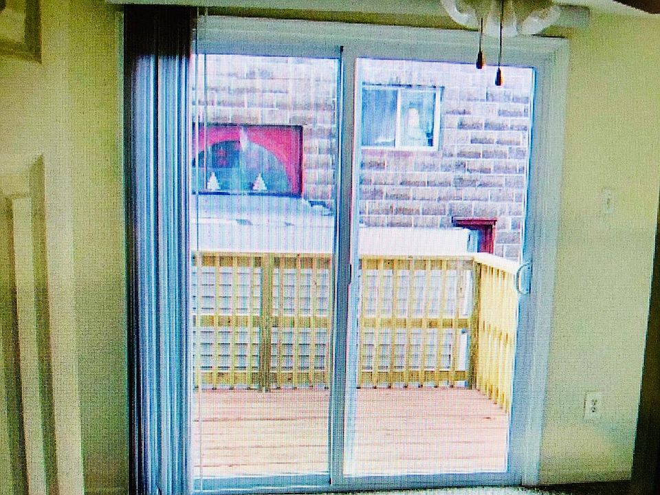 2nd image of 138 Watkins St