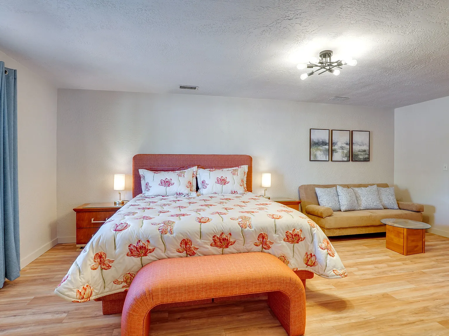 3 bed, 2062 sqft, $3,000 — Photo 3