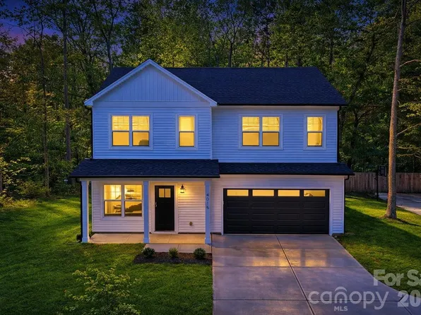 4015 Oakdale Rd, Charlotte, NC 28216