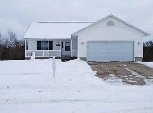 27 Jaz Cir, Reedsburg, WI 53959