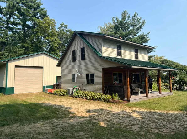 W6616 Town Line Rd, Clintonville, WI 54929