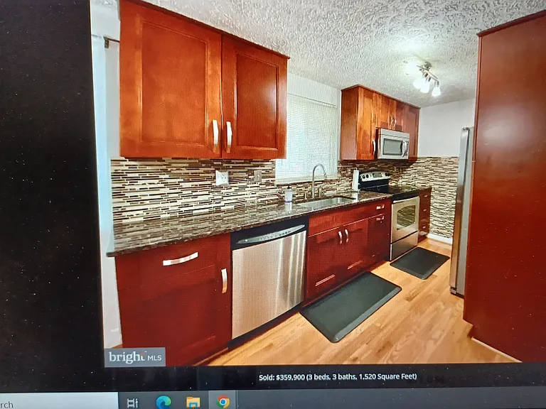 10663 Glen Hannah Dr — Photo 12