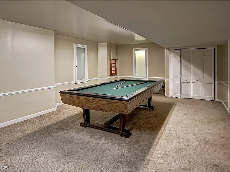 18220 Parkland Dr — Photo 19