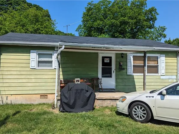 321 Loach St, Asheboro, NC 27203