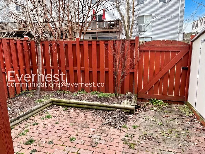 9038 Marie Ct — Photo 6