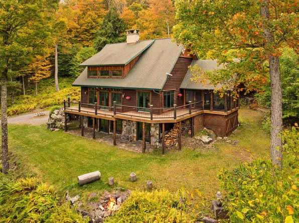 189 Oseetah Woods Rd, Saranac Lake, NY 12983