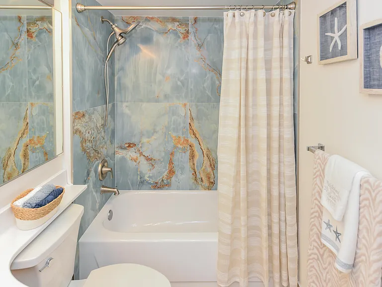 901 Seafarer Cir #302 — Photo 23