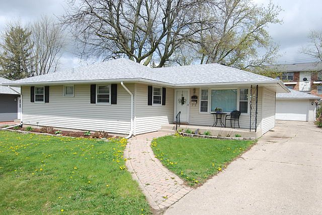 1st image of 4220 Dakota Ln