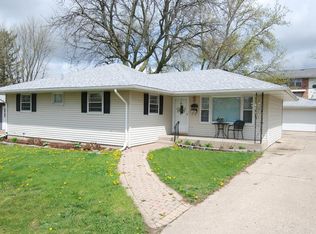 4220 Dakota Ln, Rockford, IL 61108