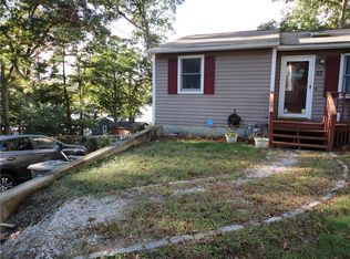 37 Elton St, Coventry, RI 02816