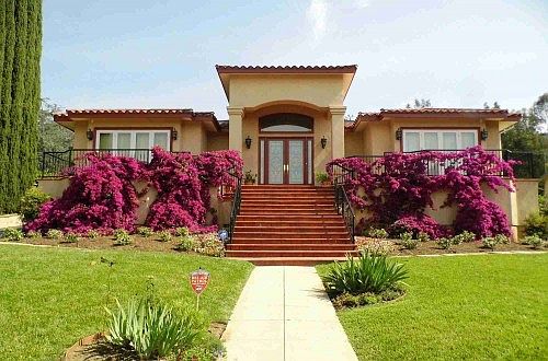 2nd image of 2211 Hill Dr