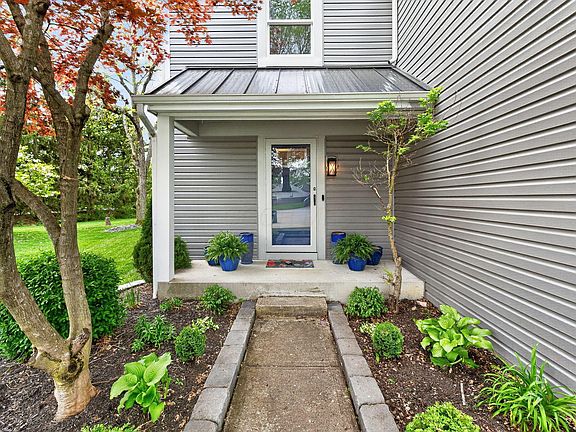 4th image of 4895 Derry Ct