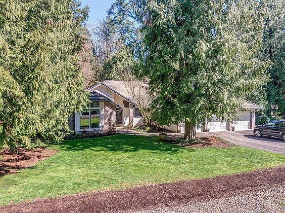 2nd image of 15802 NE 180th St