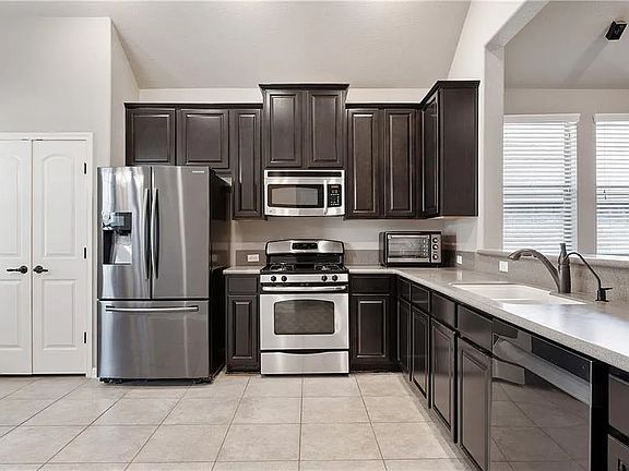5th image of 2812 Granite Hill Cv