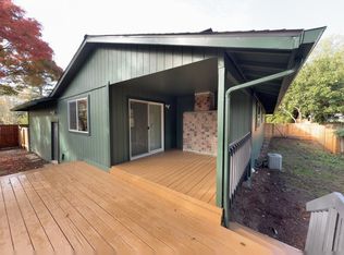 740 Willow Creek Dr, Beaverton, OR 97003