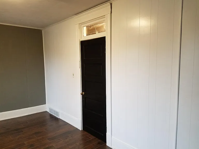 4203 Archwood Ave #UP — Photo 6