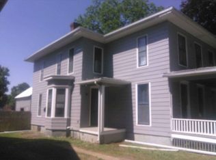 527 E Main St, Morrison, IL 61270