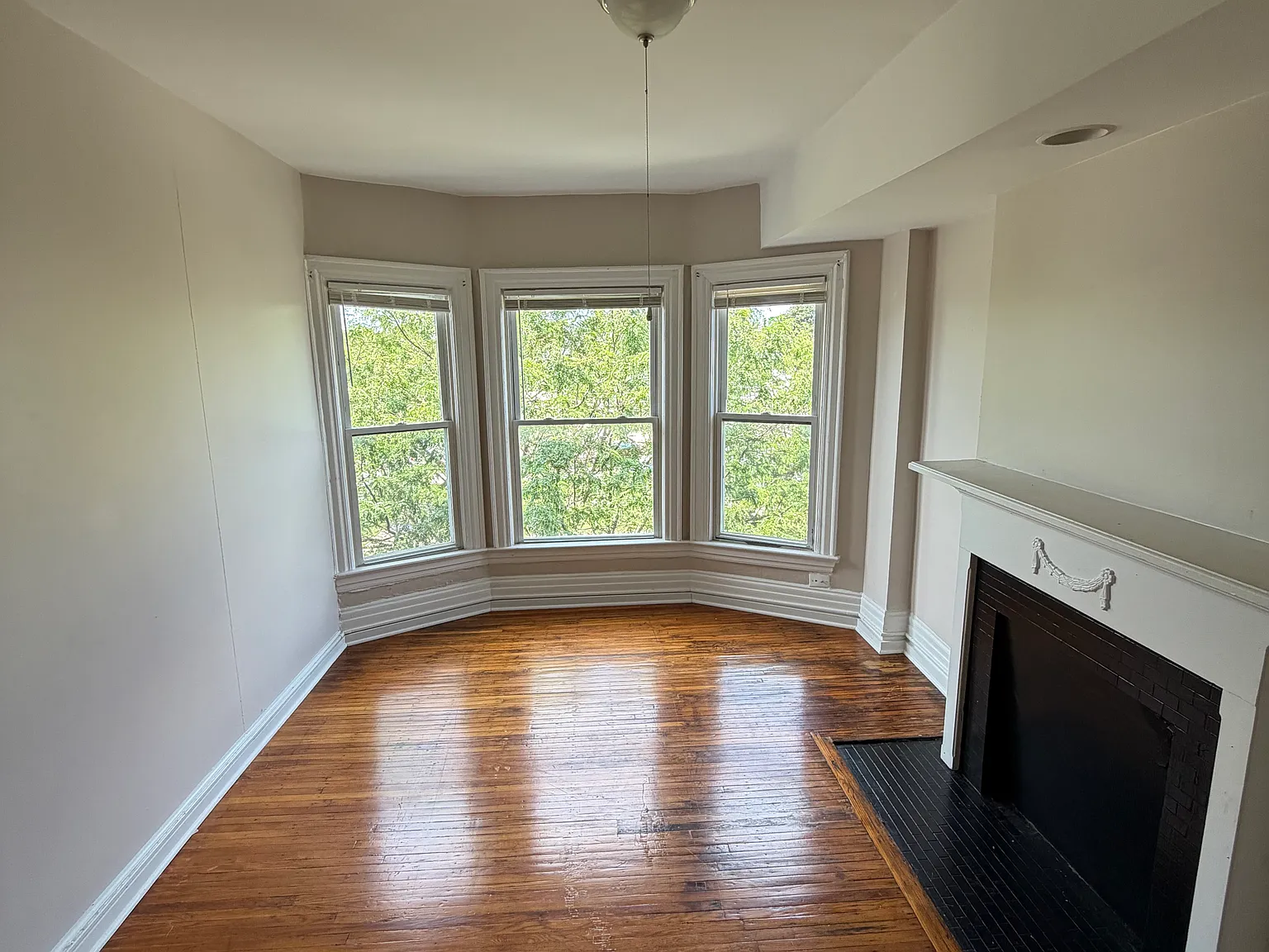 2 bed, 650 sqft, $1,150 — Photo 1