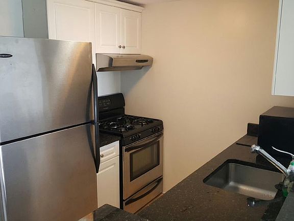 2nd image of 42 8th St APT 3518
