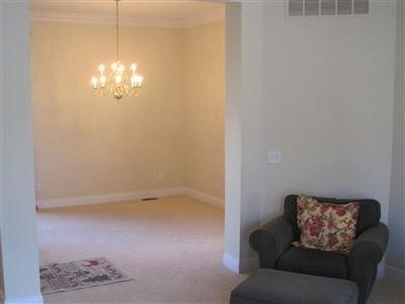 5th image of 2244 Lovell Ct