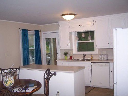 4th image of 15 Benbrook Cir NE