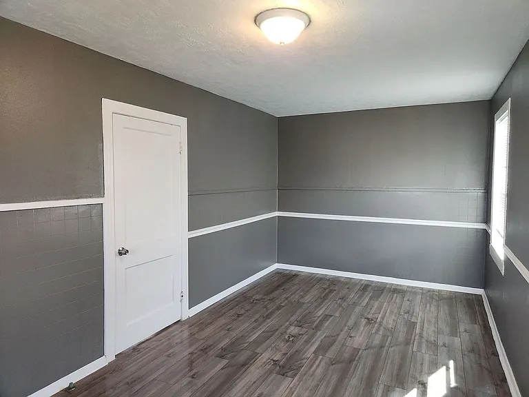 995 Center Street — Photo 3