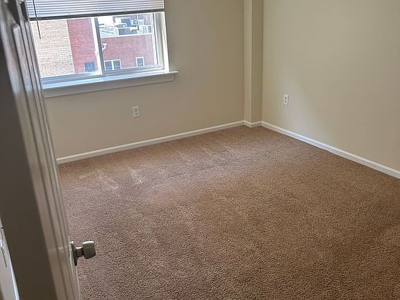 5th image of 262 King St #122