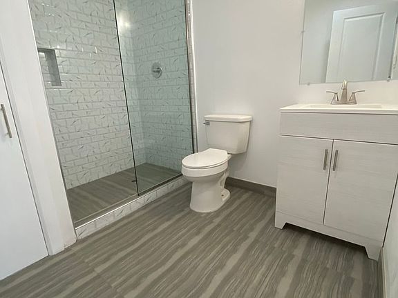 5th image of 80-82 Allen St N #2A