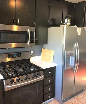 2nd image of 941 Summerside Dr Unit B