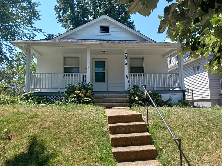 7074 Sutherland Ave — Photo 4